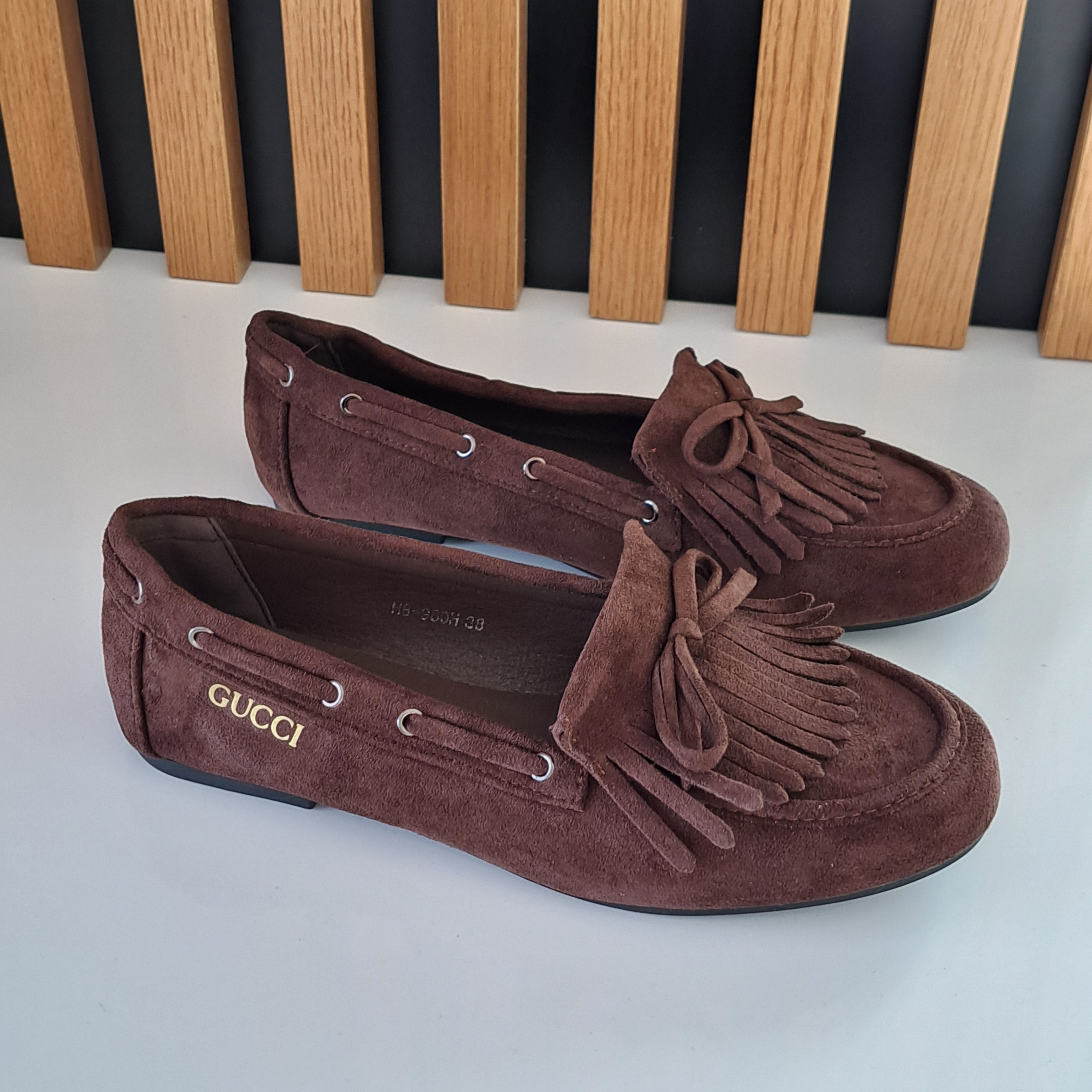 Sapato G castanho