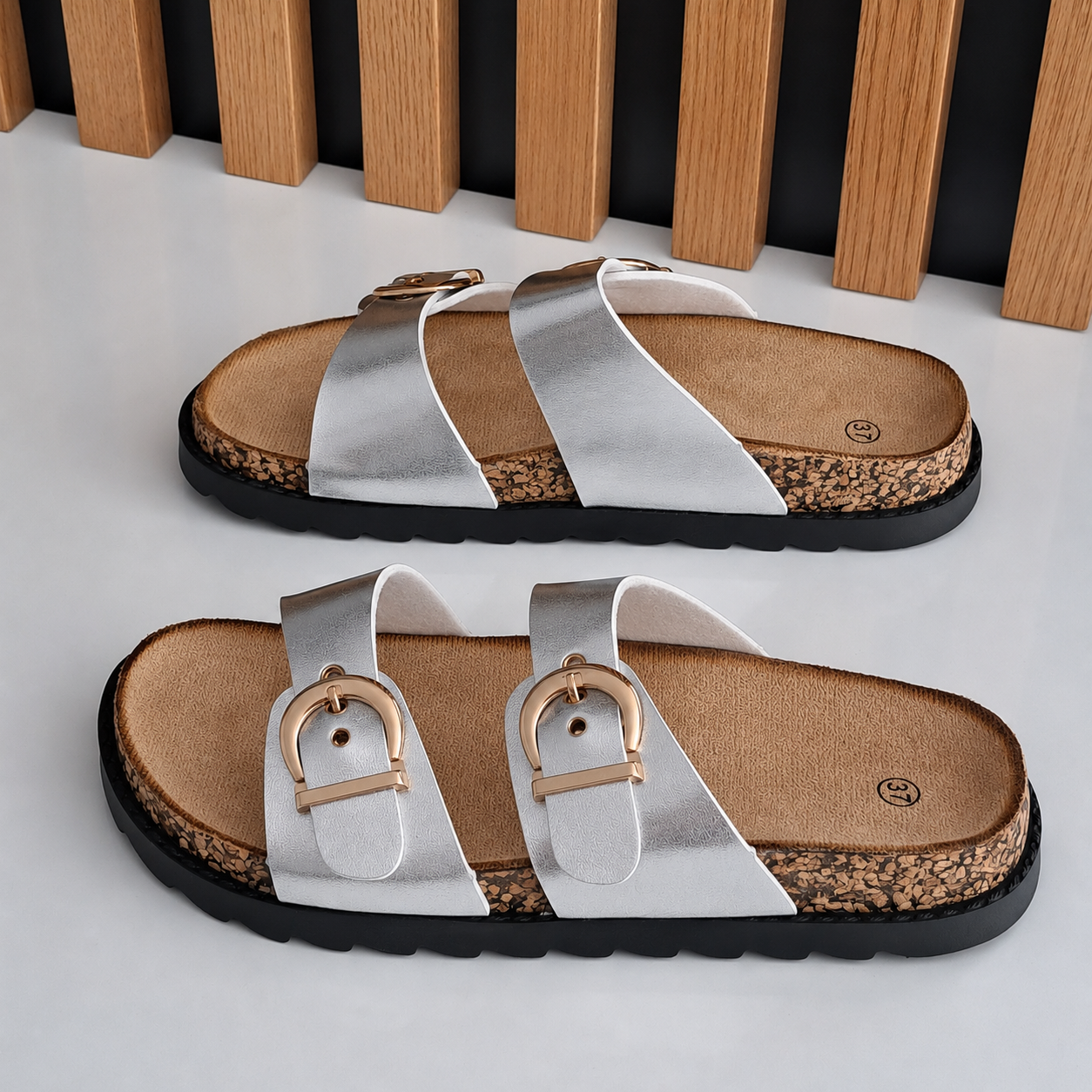 Chinelo prateado